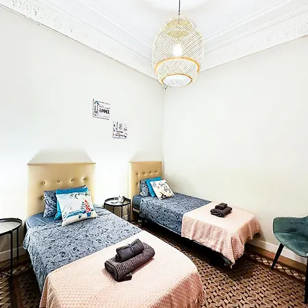 Private By Plaza Catalunya Хостел